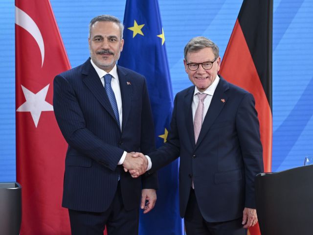 Hakan Fidan und Johann Wadephul in Berlin