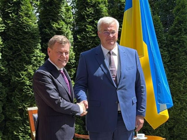 Johann Wadephul (l.) & Andrij Sybiha