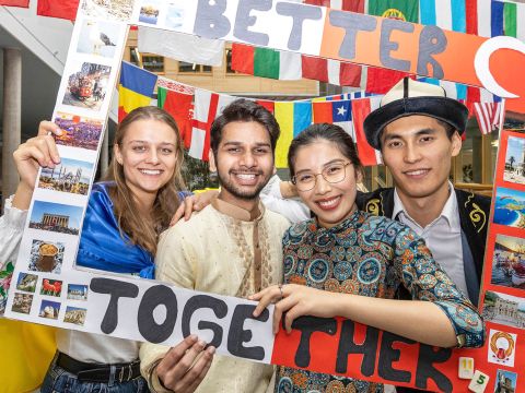 Studierende an der Viadrina beim „International Day“. 