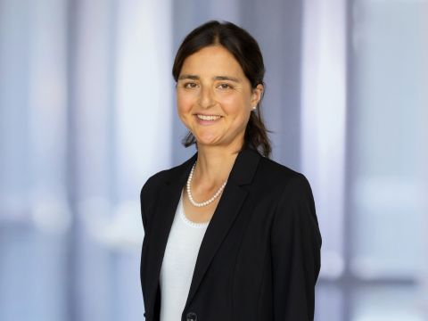 Dr. Samina Sultan