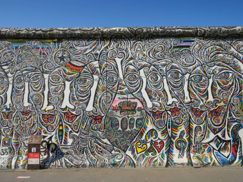 East Side Gallery in Berlin – die bemalte Mauer