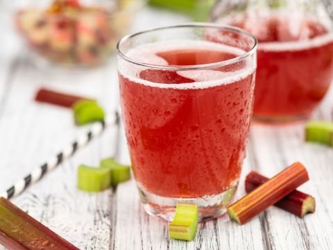 In Deutschland beliebt: Rhabarberschorle 
