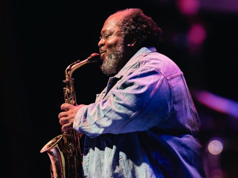 Darius Jones beim Jazzfest 2024 in Berlin. 