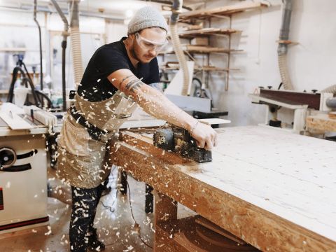 Moderne Werkstätten und hohe Sicherheitsstandards: Das Handwerk bietet gute Arbeitsbedingungen. 