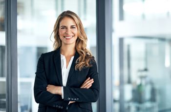 Frau arbeit kennenlernen
