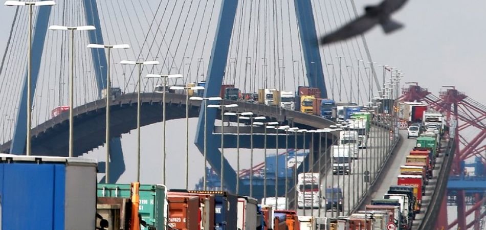 Exports slump in the second quarter Exports slump in the second quarter