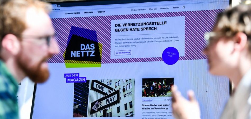 Schärfere Regeln gegen Hass im Netz Schärfere Regeln gegen Hass im Netz