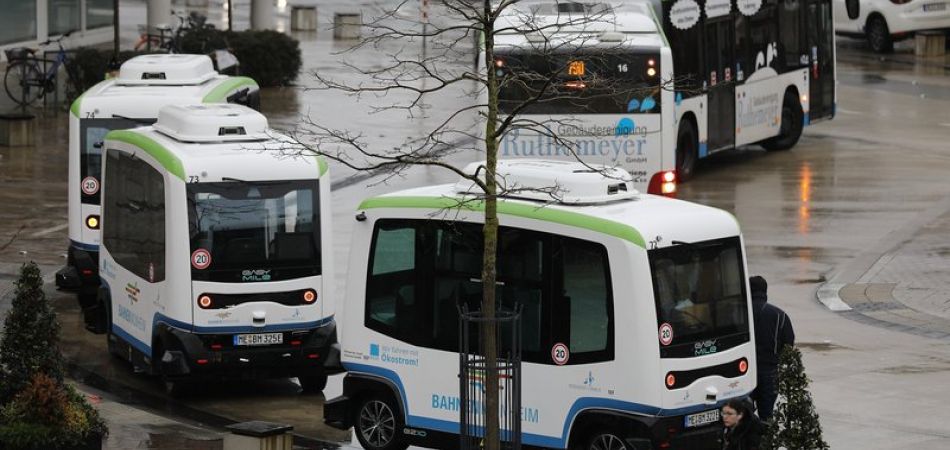 Self-driving bus lines introduced Self-driving bus lines introduced