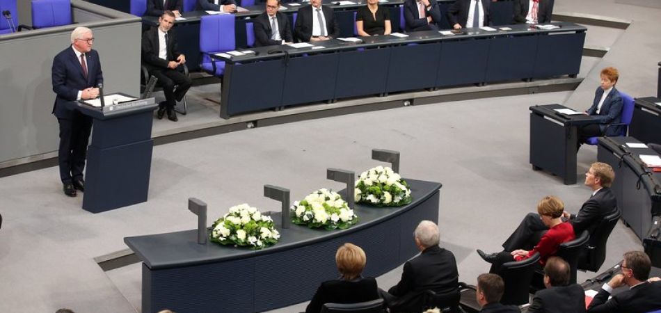 Conmemoración en el Parlamento Conmemoración en el Parlamento