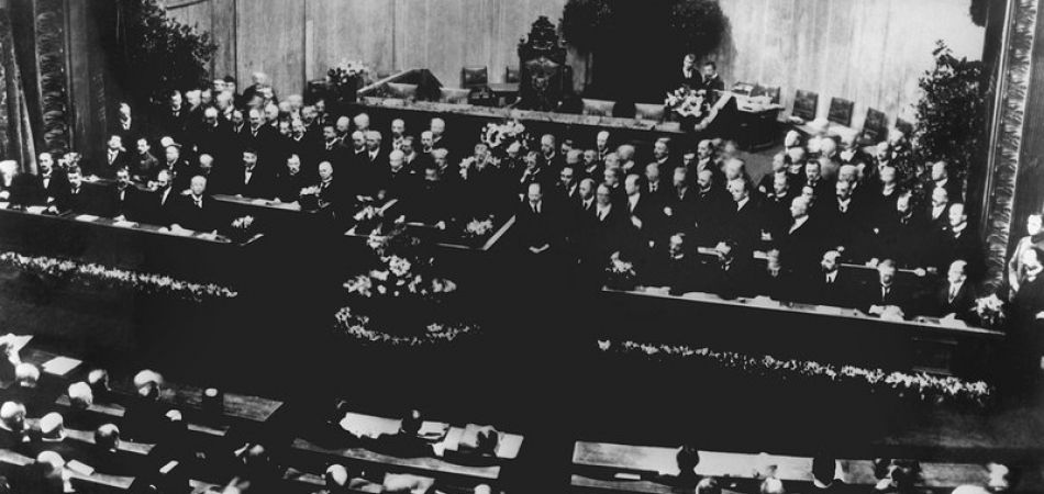 100 Jahre Weimarer Verfassung 100 Jahre Weimarer Verfassung