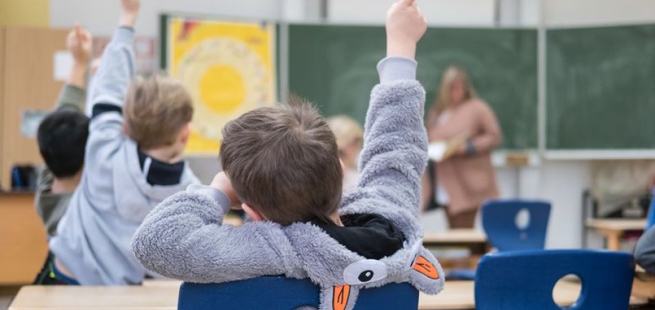 Funding for 'hot spot schools' Funding for 'hot spot schools'