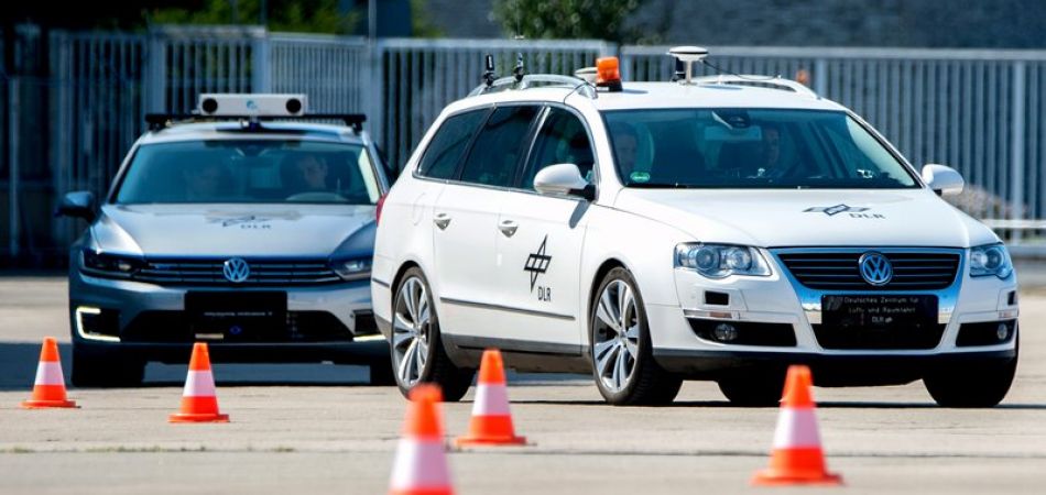 Testfahrten für vernetzte Autos Testfahrten für vernetzte Autos