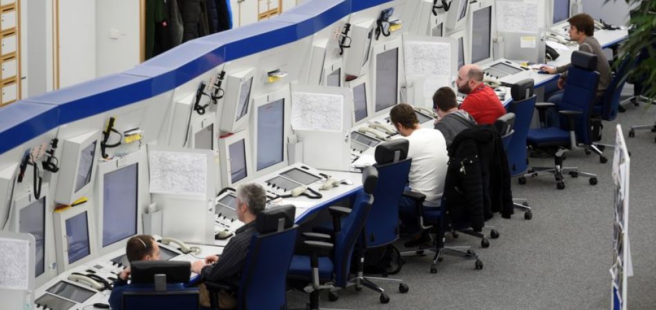 Germany needs more air controllers Germany needs more air controllers