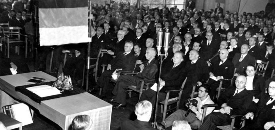 picture-alliance/dpa - Parliamentary Council picture-alliance/dpa - Parliamentary Council