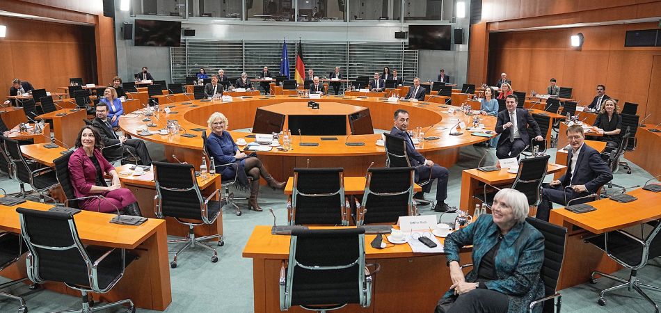 A la tête du gouvernement : Baerbock, Habeck, Scholz, Lindner A la tête du gouvernement : Baerbock, Habeck, Scholz, Lindner