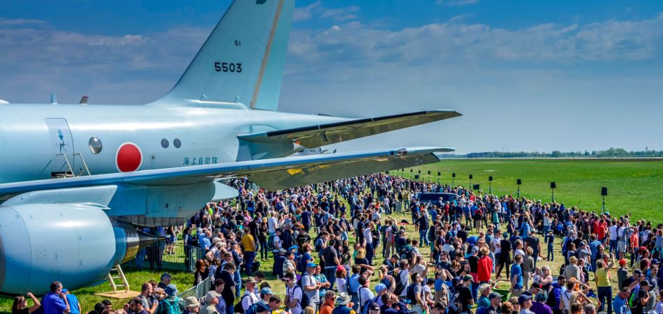Luftfahrt-Messe bei Berlin beginnt Luftfahrt-Messe bei Berlin beginnt