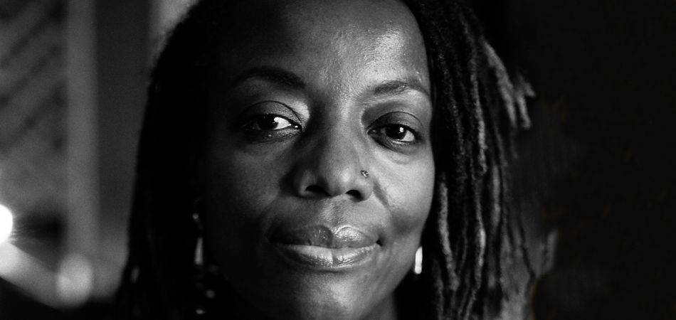 Mit Tsitsi Dangarembga wird zum dritten Mal eine afrikanische Stimme mit dem Friedenspreis des Deutschen Buchhandels ausgezeichnet Mit Tsitsi Dangarembga wird zum dritten Mal eine afrikanische Stimme mit dem Friedenspreis des Deutschen Buchhandels ausgezeichnet