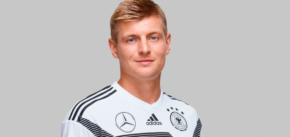 Toni Kroos est l’un des meilleurs milieux de terrain au monde. Toni Kroos est l’un des meilleurs milieux de terrain au monde.