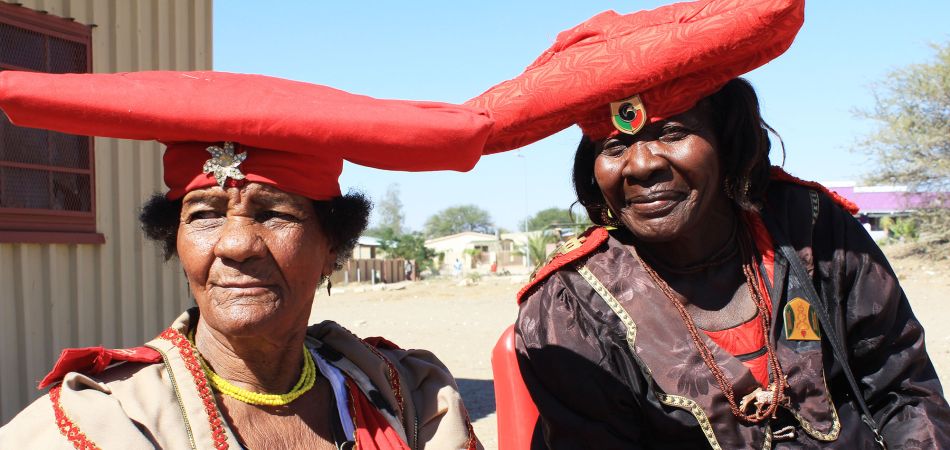 Des femmes Herero en Namibie Des femmes Herero en Namibie