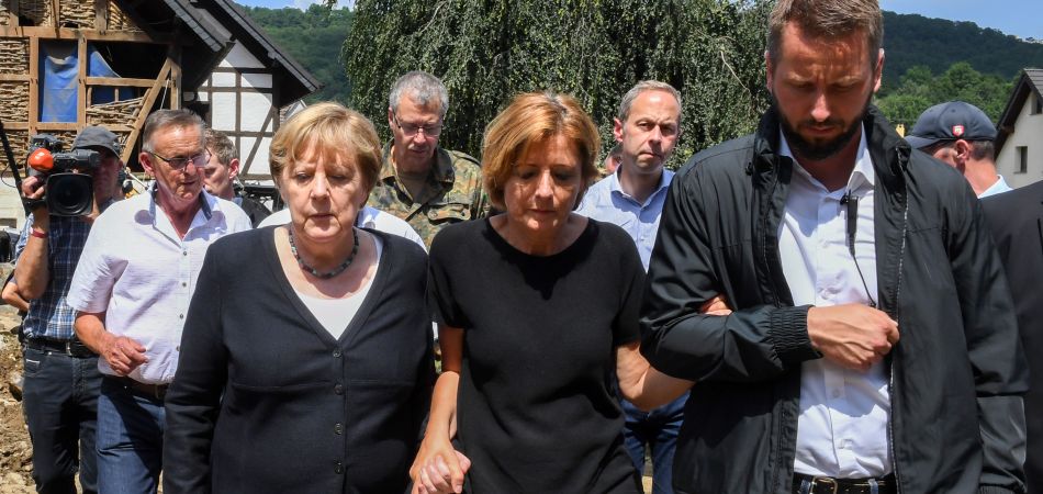 Merkel verspricht Hilfe Merkel verspricht Hilfe