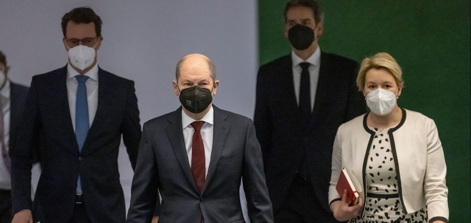 Olaf Scholz nach Beratungen zu Corona-Maßnahmen Olaf Scholz nach Beratungen zu Corona-Maßnahmen