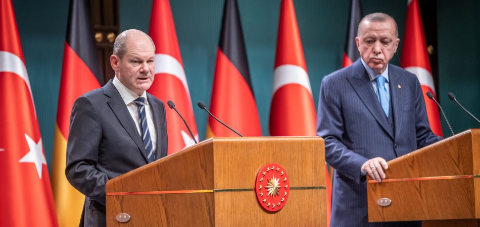 Scholz fordert Waffenstillstand Scholz fordert Waffenstillstand
