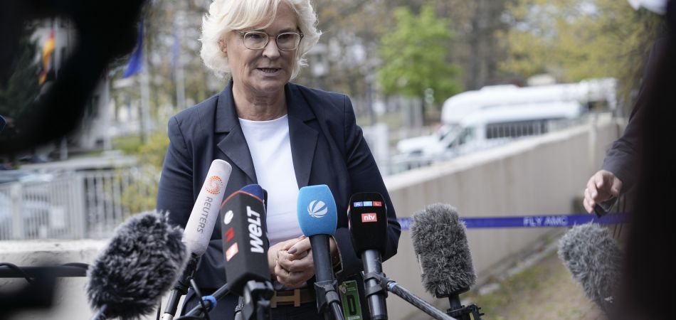 Deutschland sagt Ukraine Panzer zu Deutschland sagt Ukraine Panzer zu