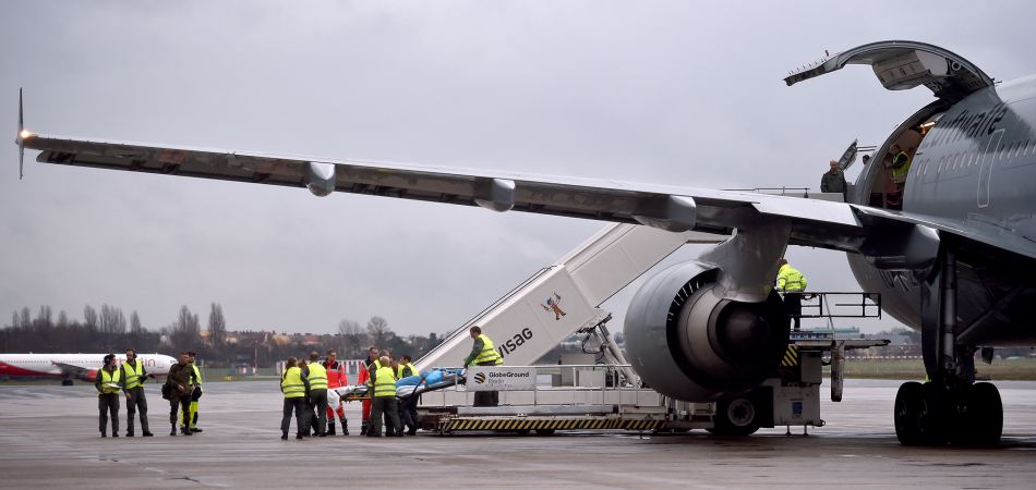 Evakuierungsflug für verletzte Ukrainer Evakuierungsflug für verletzte Ukrainer
