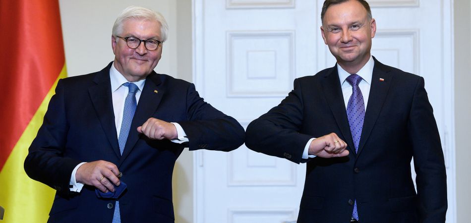 Zadowoleni prezydenci: Frank-Walter Steinmeier (po lewej) i Andrzej Duda. Zadowoleni prezydenci: Frank-Walter Steinmeier (po lewej) i Andrzej Duda.