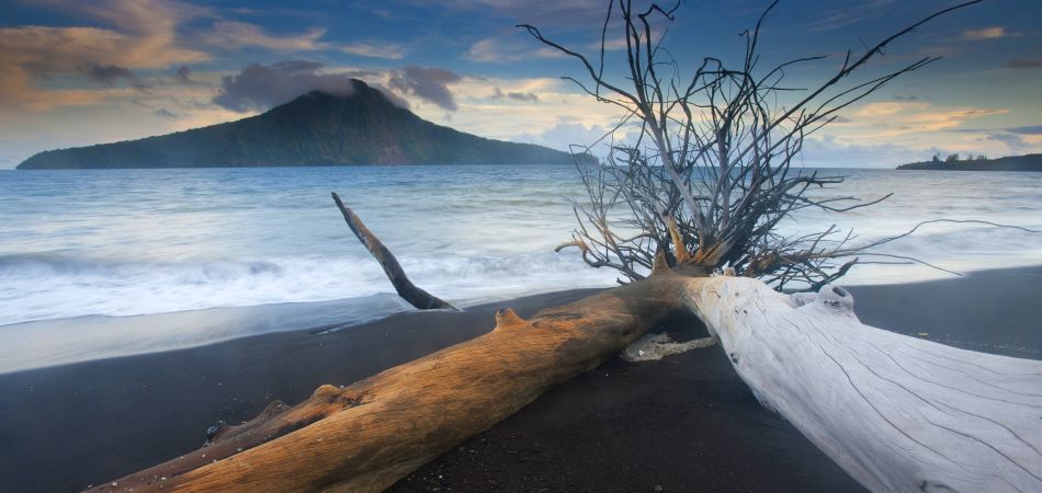 The volcano Anak Krakatoa, the “Child of Krakatoa” The volcano Anak Krakatoa, the “Child of Krakatoa”