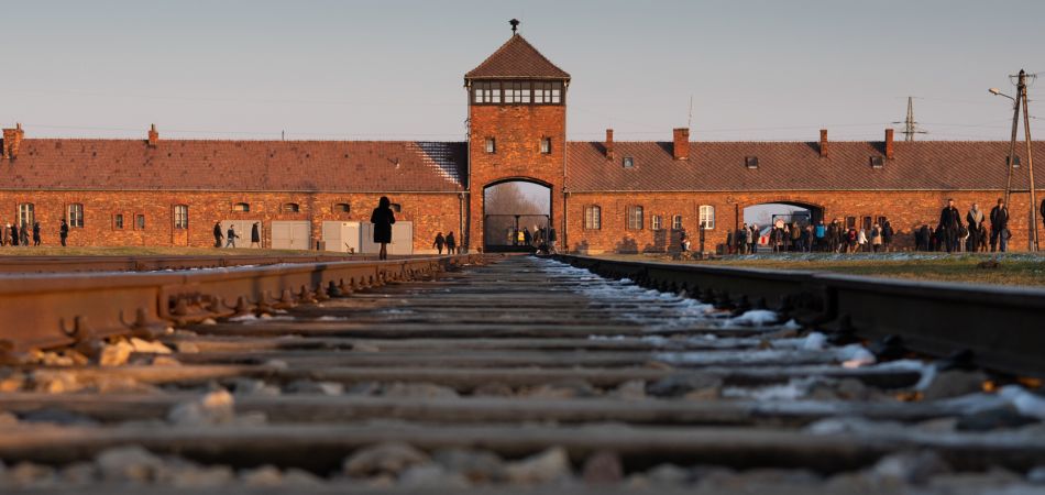 Auschwitz. Auschwitz.