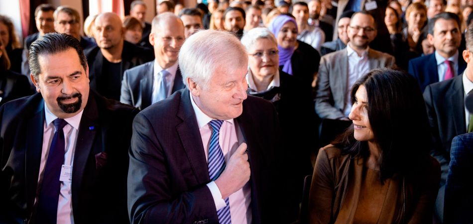 Bundesinnenminister Horst Seehofer und der Vorsitzende des Zentralrats der Muslime, Aiman Mazyek Bundesinnenminister Horst Seehofer und der Vorsitzende des Zentralrats der Muslime, Aiman Mazyek