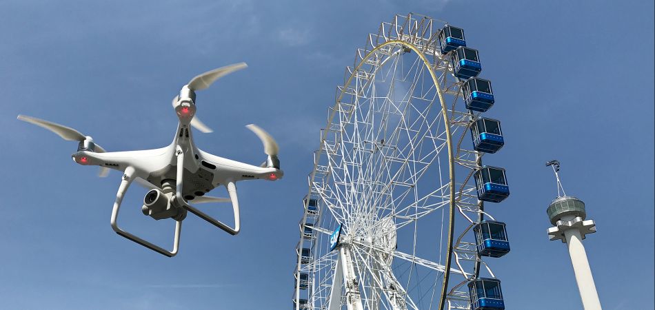 CEBIT 2018: Das „Riesenrad der Innovationen“ dient als Messestand. CEBIT 2018: Das „Riesenrad der Innovationen“ dient als Messestand.