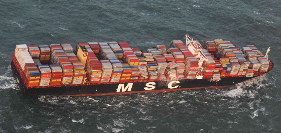 Containerschiff verliert Teile seiner Fracht Containerschiff verliert Teile seiner Fracht