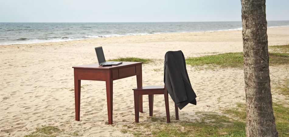 Crowdworking: workplace on the beach. Crowdworking: workplace on the beach.