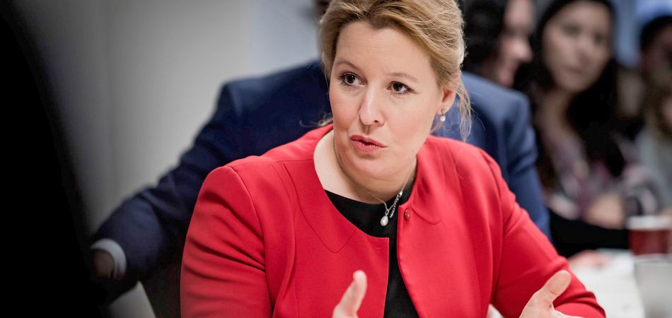 Министр по делам семьи Германии Франциска Гиффай Министр по делам семьи Германии Франциска Гиффай