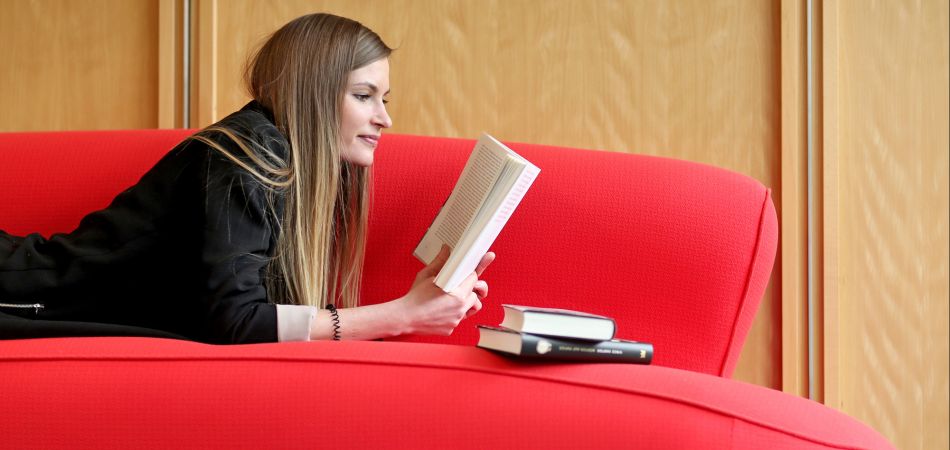 какие книги читают немцы. Смотреть фото какие книги читают немцы. Смотреть картинку какие книги читают немцы. Картинка про какие книги читают немцы. Фото какие книги читают немцы