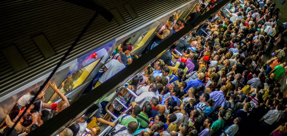 Der öffentliche Nahverkehr in São Paulo ist oft überlastet. Der öffentliche Nahverkehr in São Paulo ist oft überlastet.