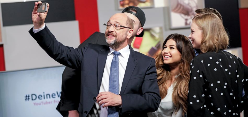 Martin Schulz: Selfie mit Youtubern Martin Schulz: Selfie mit Youtubern