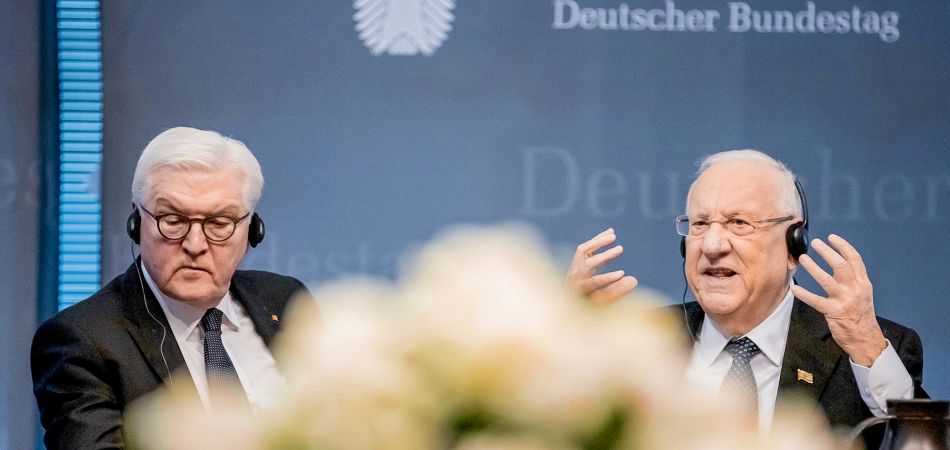 55 Jahre diplomatische Beziehungen 55 Jahre diplomatische Beziehungen