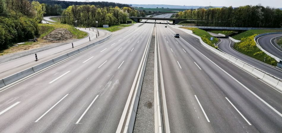 Corona drückt CO2-Ausstoß deutlich Corona drückt CO2-Ausstoß deutlich