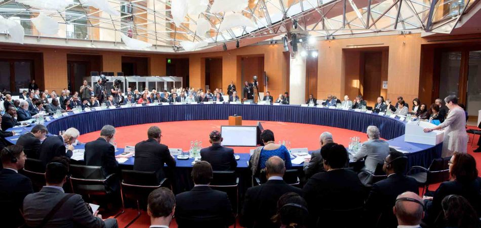 Petersberg Climate Dialogue: search for consensus Petersberg Climate Dialogue: search for consensus