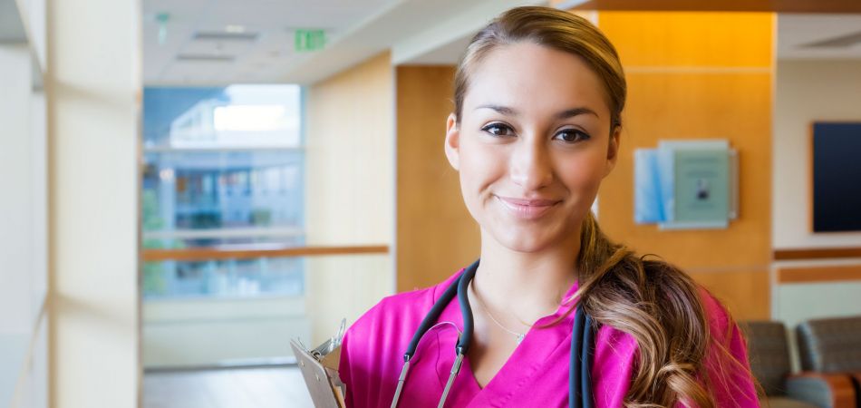 Training as a nurse in Germany: duties and salary