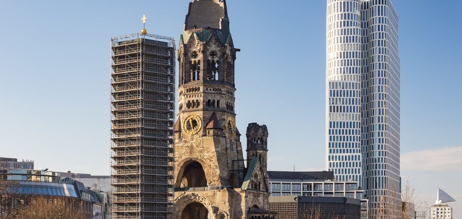 Kaiser Wilhelm Memorial Church was destroyed in 1943. Kaiser Wilhelm Memorial Church was destroyed in 1943.