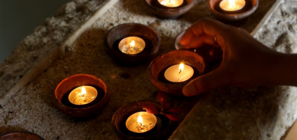 Find an emotional route to remembrance. Find an emotional route to remembrance.