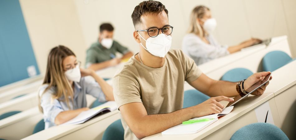 Studieren unter Pandemie-Bedingungen Studieren unter Pandemie-Bedingungen
