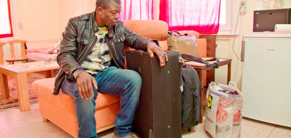 Returning to Nigeria: Julius Eche Returning to Nigeria: Julius Eche