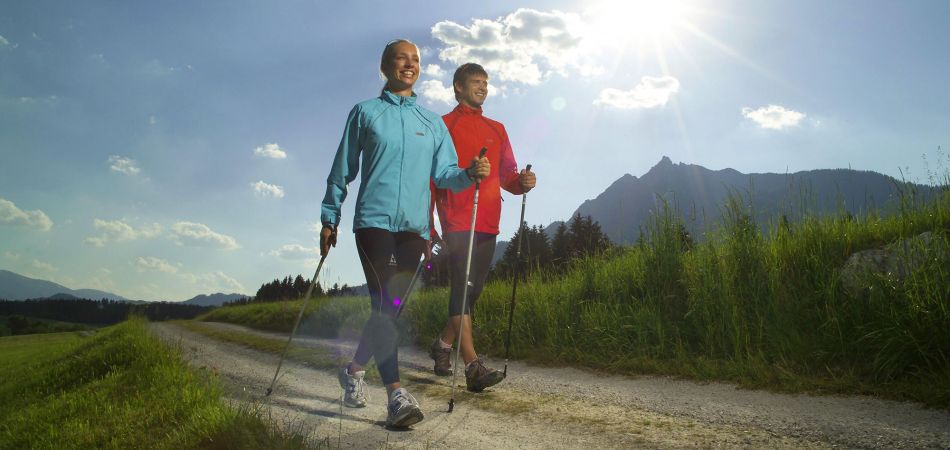 Mann und Frau wandern Mann und Frau wandern