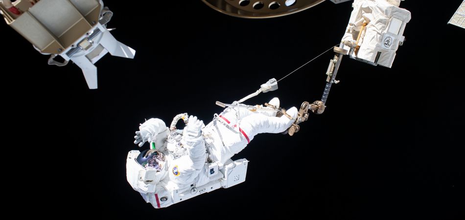 ESA approves record space budget ESA approves record space budget
