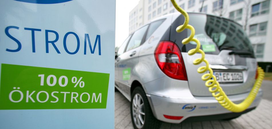 E-mobilty: 'Invest or lose out' E-mobilty: 'Invest or lose out'